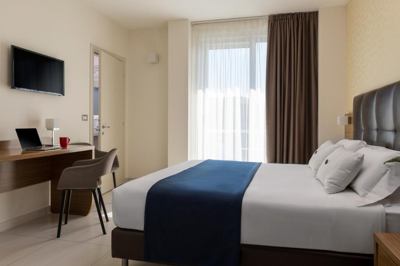 Aqua Hotel Rimini Luaran gambar