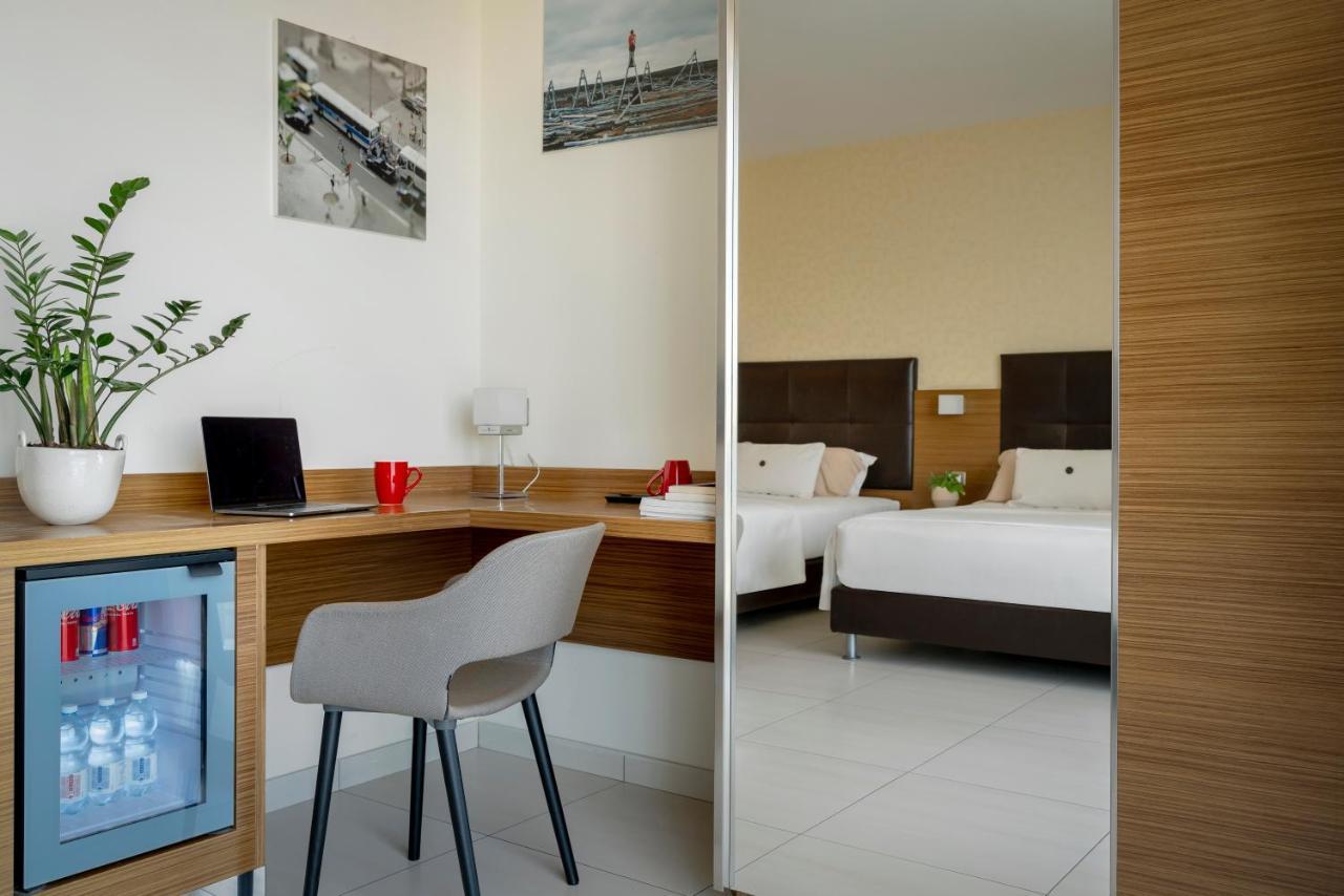 Aqua Hotel Rimini Luaran gambar